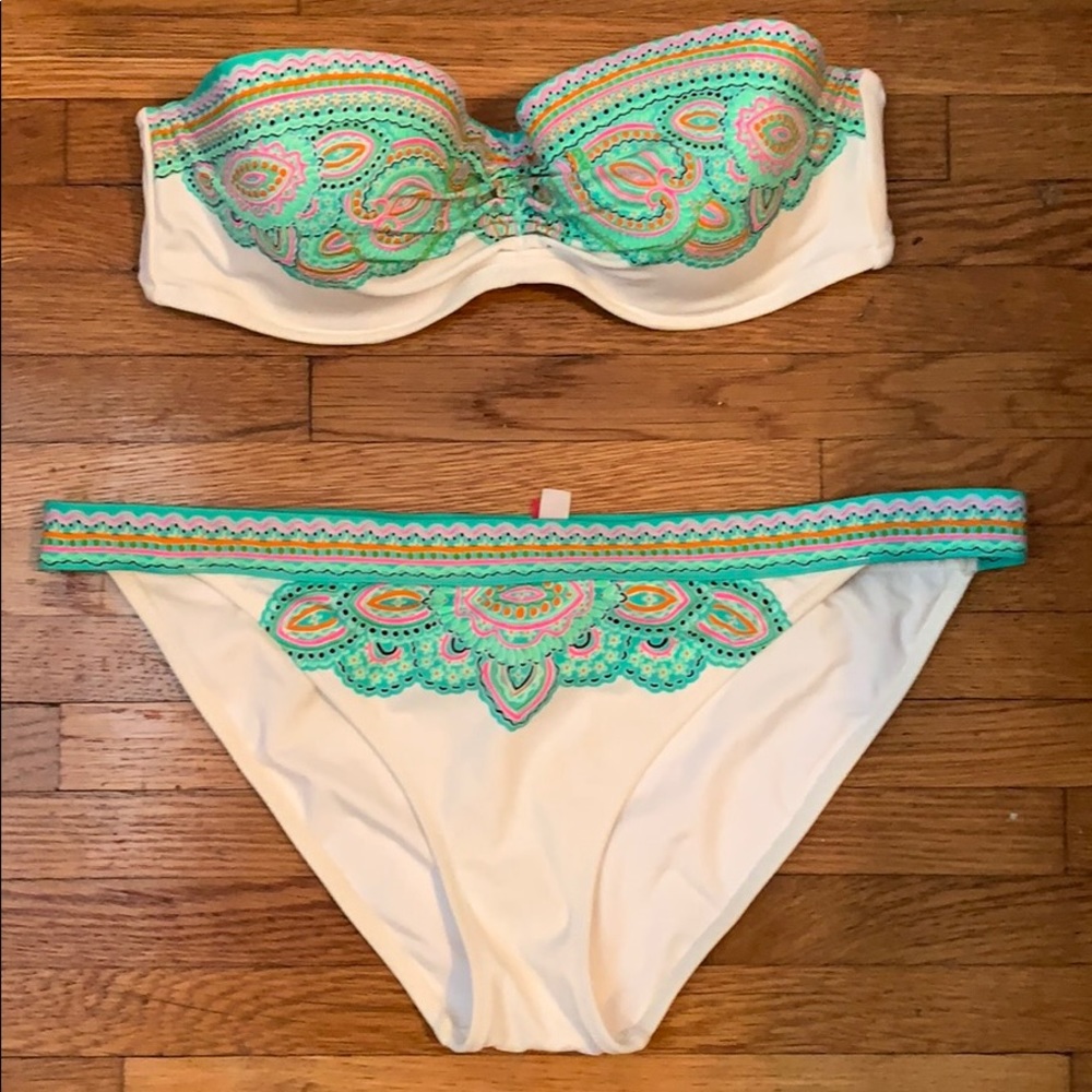 Victoria’s Secret Bikini